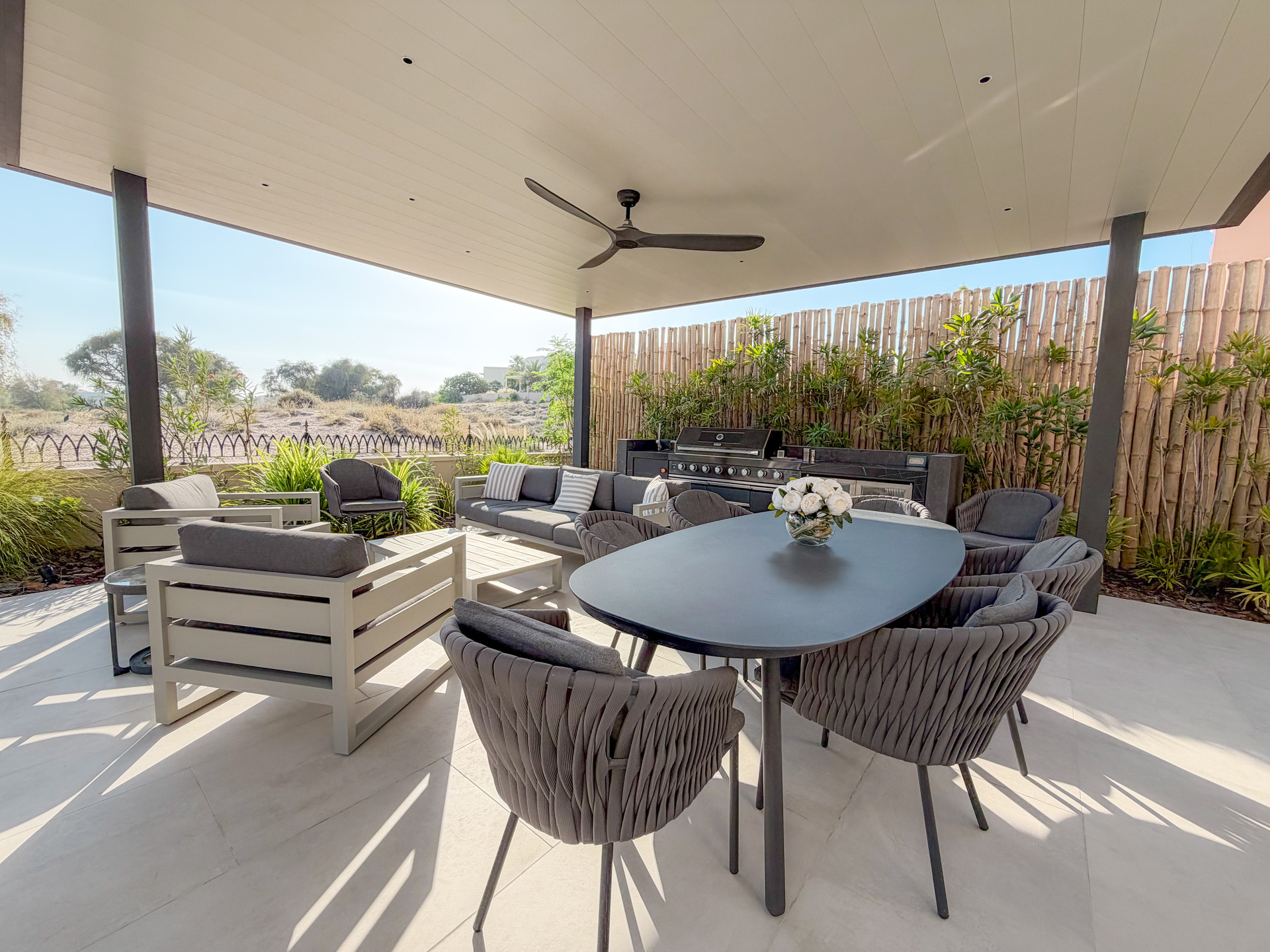 Villa Arabian Ranches Mirador – Terrasse